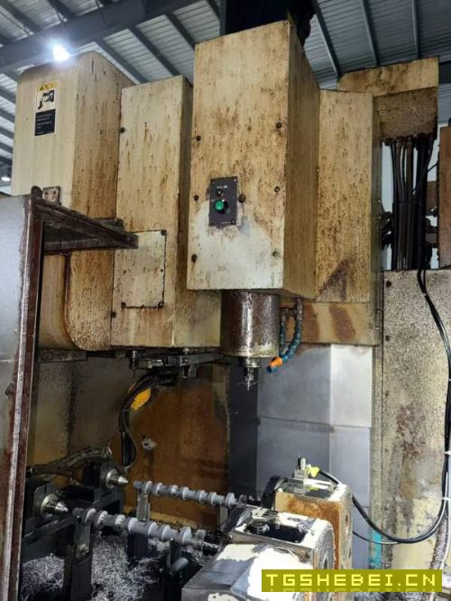 在位批发2009年进口威亚vx400加工中心，价格便宜！