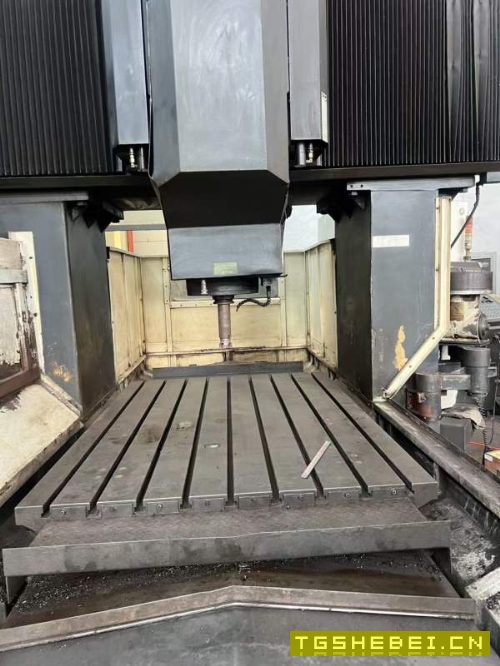 杭州友佳2215数控龙门,工作台尺寸:mm,门高1250mm,.