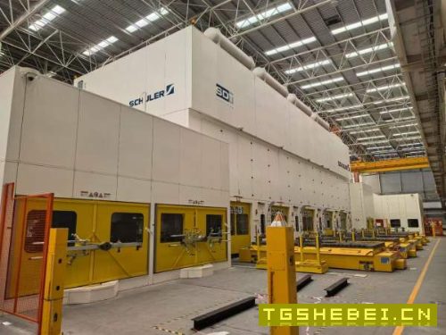 出售：德国舒勒高速四点锻压线7300吨。2500吨/1200吨/.