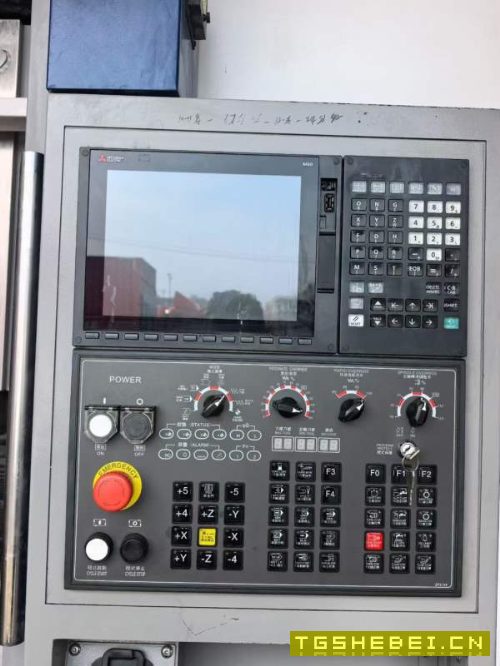 宏光伟业855加工中心，2023年机。三菱M80系统三轴滚柱.