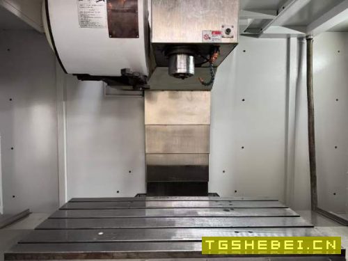 2022年克纳特1165加工中心,三菱M80系统,三轴45滚柱.