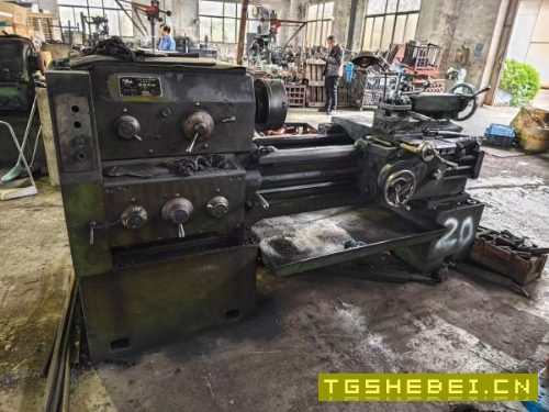 云南6140车床批发出售，几千元的机器，拿回去用，保准.