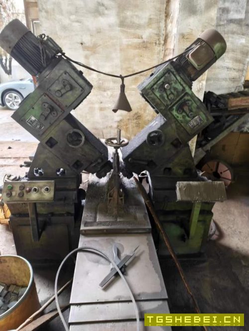 上海齿典400800双面铣两台,价格不高