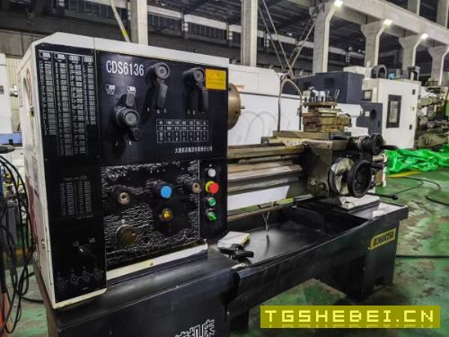几乎全新的大连CDS6136车床，完全替代新机