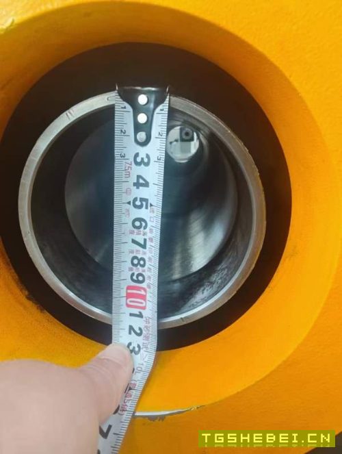 正宗宝鸡61633000数控车，22年设备，广数系统，带滚轮.