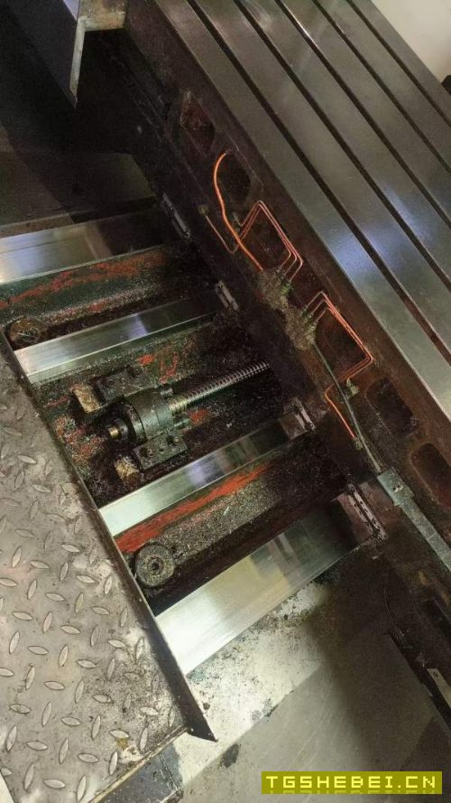 精品乔锋1060加工中心，台湾罗毅BT40主轴8000转，台湾.