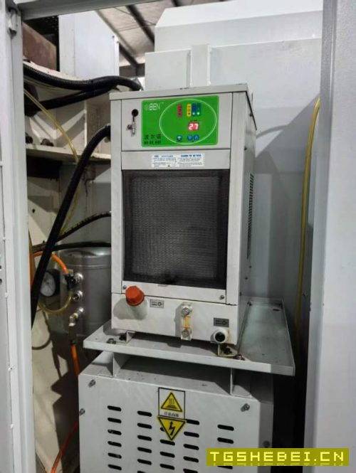 上海皕吉960立加三轴滚柱导轨发那科0i-MFplus系统BT40.
