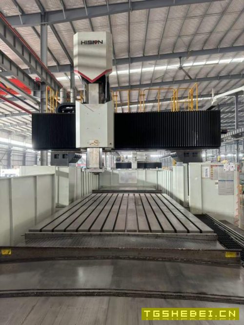 海天5米龙门，工作台3米5米，门宽3.65米，门高1.57米.