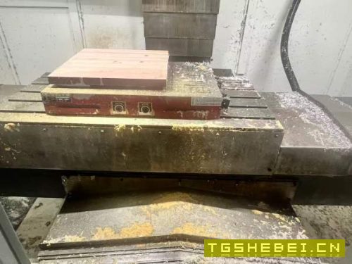 在位刚定一台远大850L立式加工中心,三轴线轨,法纳克.
