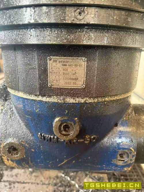 刚刚买下紐威8030SC超重型数控龙铣，门高2100MM，门宽.