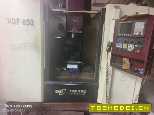 小几万秒杀大连850，三轴硬轨，机械臂刀库，发那科MD.