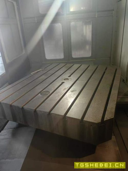 宁波海天HTM160H/D镗铣床工作台,千分之一度镗杆直径1.
