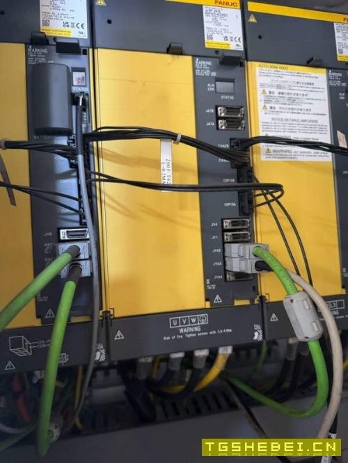 新定台群4030龙门加工中心，工作台2米4米，门宽3米，.