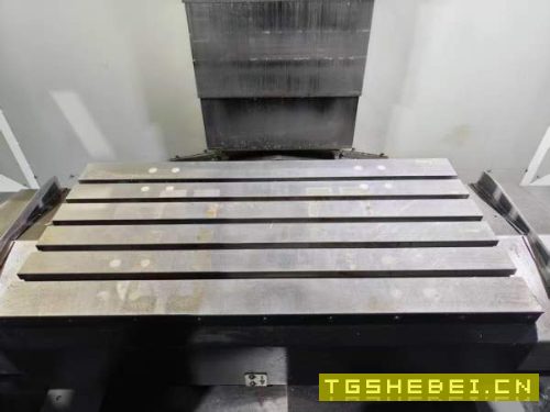 同款两台2022年8月海天精工VMC850加工中心，发那科OI-.