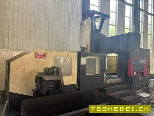 工厂在位，乔峰3013发那科系统两线一硬，工作台过门宽.