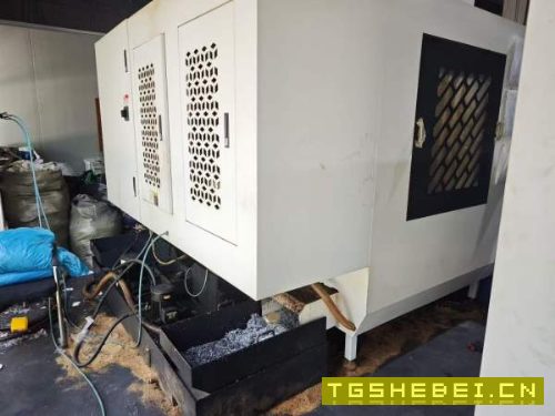 工厂在位出售，同款两台浙江迈兴途V856立式加工中心、.
