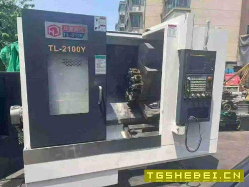 华集2100Y，车铣复合，电主轴，8寸卡盘，12工位刀塔，.