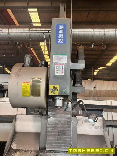 出售哈驰4500型材机、BT40主轴、排削机、工作台4500/5.