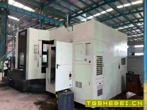 刚刚买下海天HUP80双台卧式加工中心，工作台800/800mm.