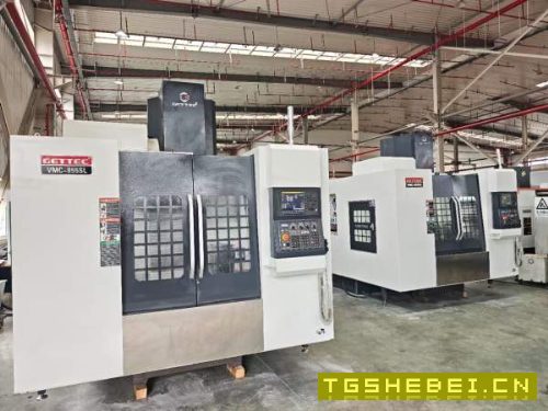 同款两台吉德特855加工中心，发那科MFPIUS系统，BT40.