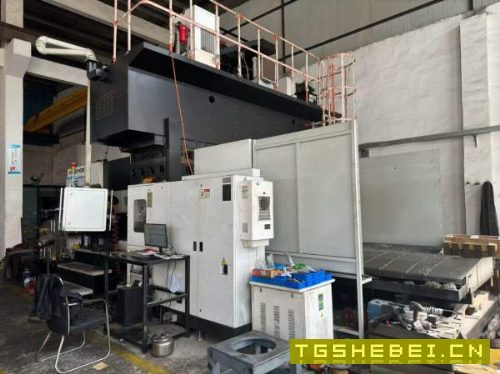 台群4030龙门加工中心,工作台2米4米,门宽3米,门高1.