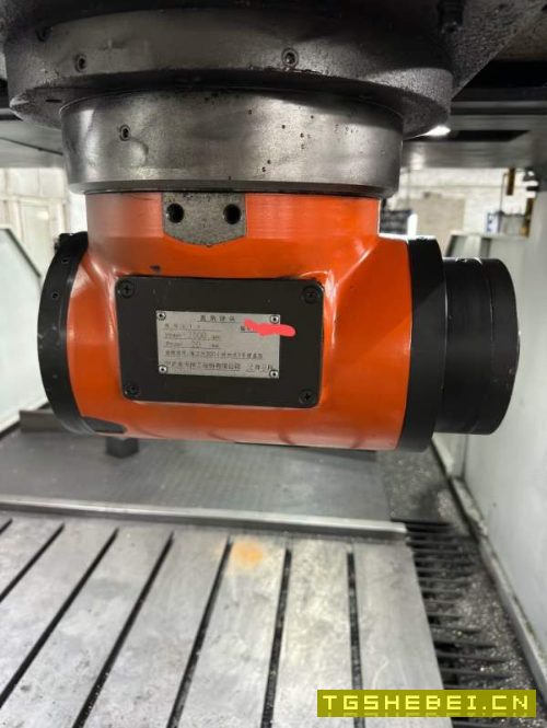 南京工厂刚刚买下海天6028龙门加工中心