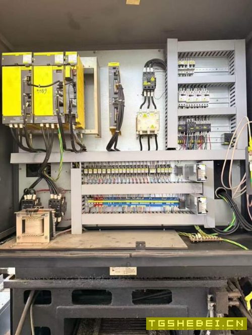 斗山PUMAV835数控立车发那科系统八工位刀塔720工作台x.
