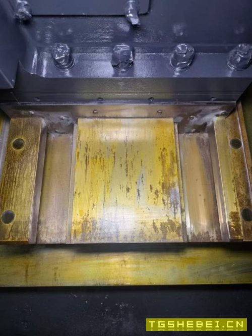 斗山PUMA600数控车床，配32寸液压卡盘，加工长度3米。