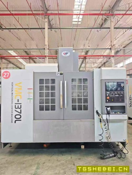 同款三台，虹光伟业1160加工中心三菱M80系统，BT40主.