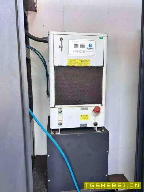 润地1380立加一台、BT40主轴、两线一硬、三菱M80系统.