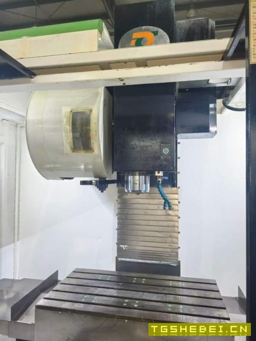 昆山汉工科技850立加三轴滚柱线轨X轴六滑块BT40主轴12.
