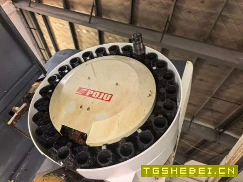 云南中台数控VMC-850L加工中心两线一硬轨道行程800-50.