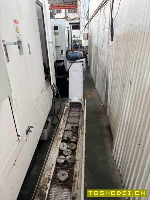 恒威HV1160立式加工中心系统：三发那科mf-plus生产日.