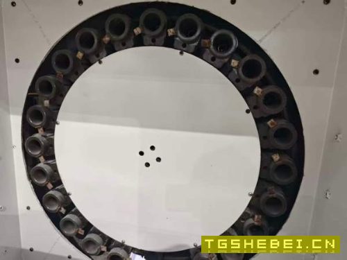 韩国1米重型立加韩国优精特UM-V500加工中心三菱M70A包.