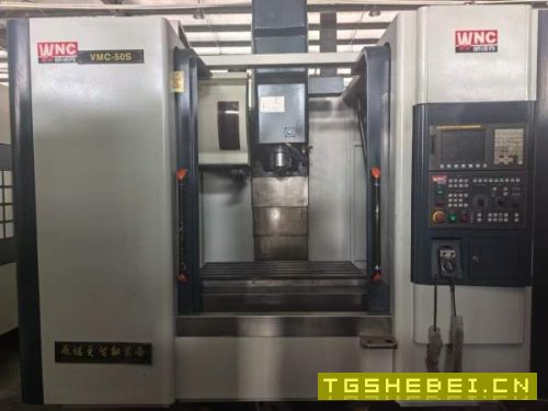 刚到一台威诺克850重型机，三轴线规45宽，Y轴采用两硬.