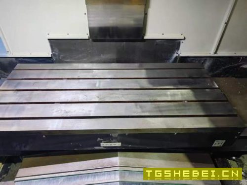 新到一台2018年韩国斗山DNM6705加工中心，Z轴加高主轴.