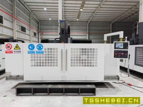新到多台2022年普拉迪PHA-CNC3000龙门，发那科OI-MFPl.