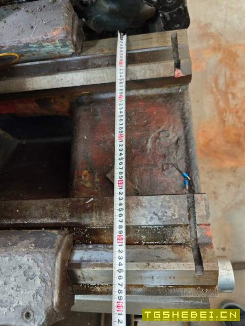 福州机床6480数控卧车,加工直径800mm,加工长度750mm.