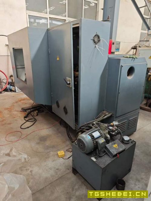 福州机床6480数控卧车,加工直径800mm,加工长度750mm.