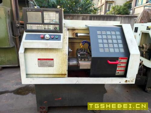 三台同款云南一机0640仪表数控车床，液压夹头，排刀，.
