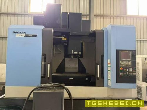 斗山655/50斗山加工中心发那科系统,bt50主轴,带中心.