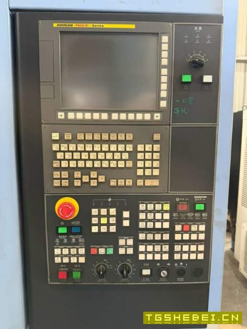 斗山655/50斗山加工中心发那科系统，bt50主轴，带中心.