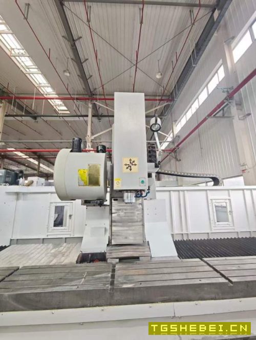 新到一台准新群志4500型材加工中心，发那科MFPIUS系统.